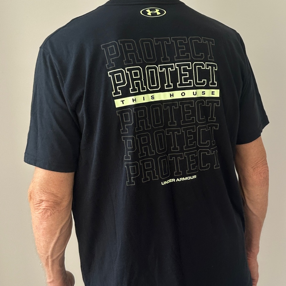 Under Armour Men's Black Short Sleeve Tee - Picture 14 of 17